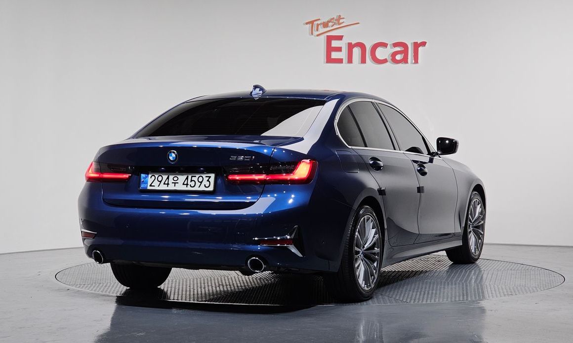 BMW 3-Series 2021