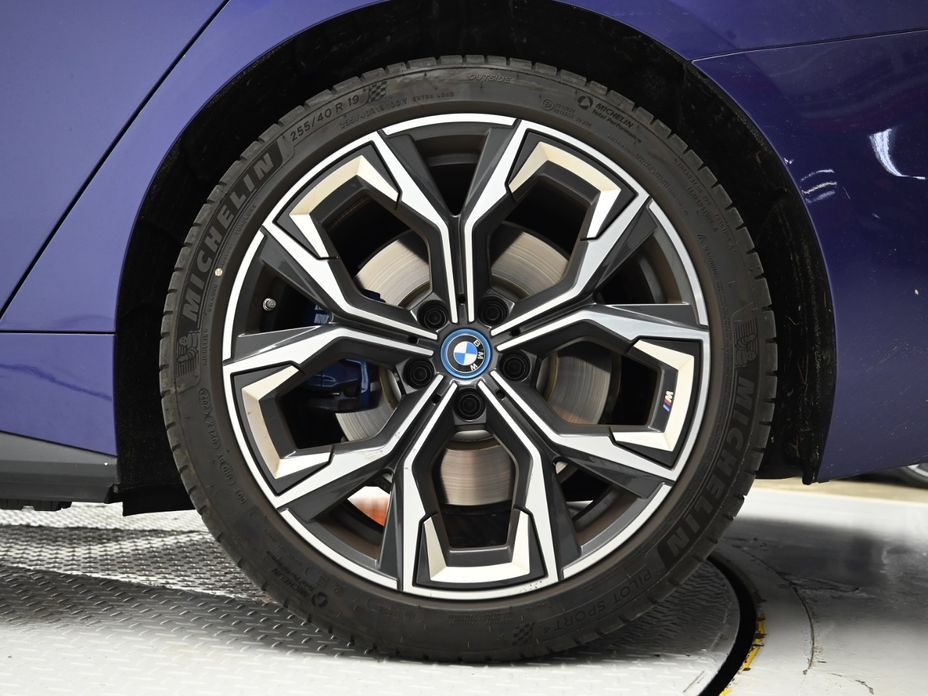 BMW i4 2024