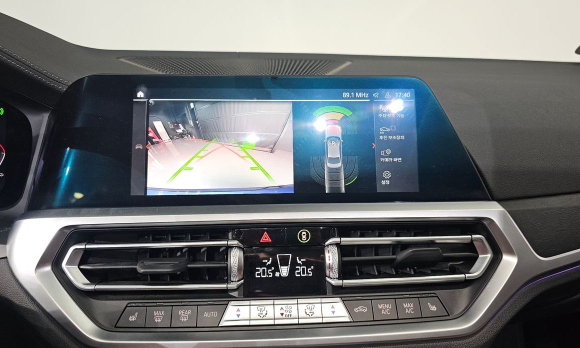 BMW 3-Series 2021