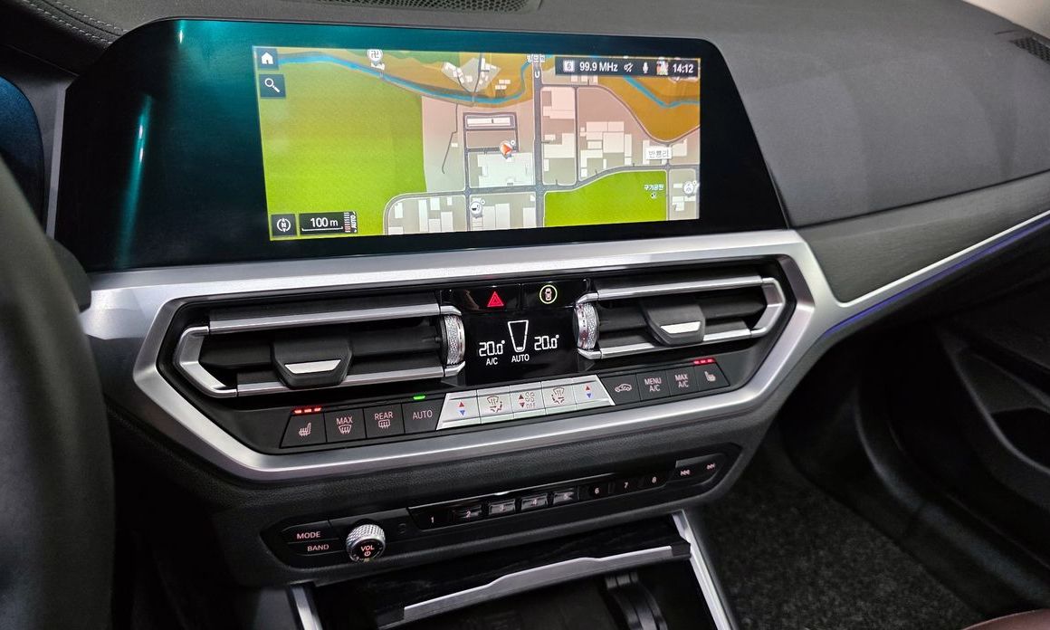 BMW 3-Series 2021