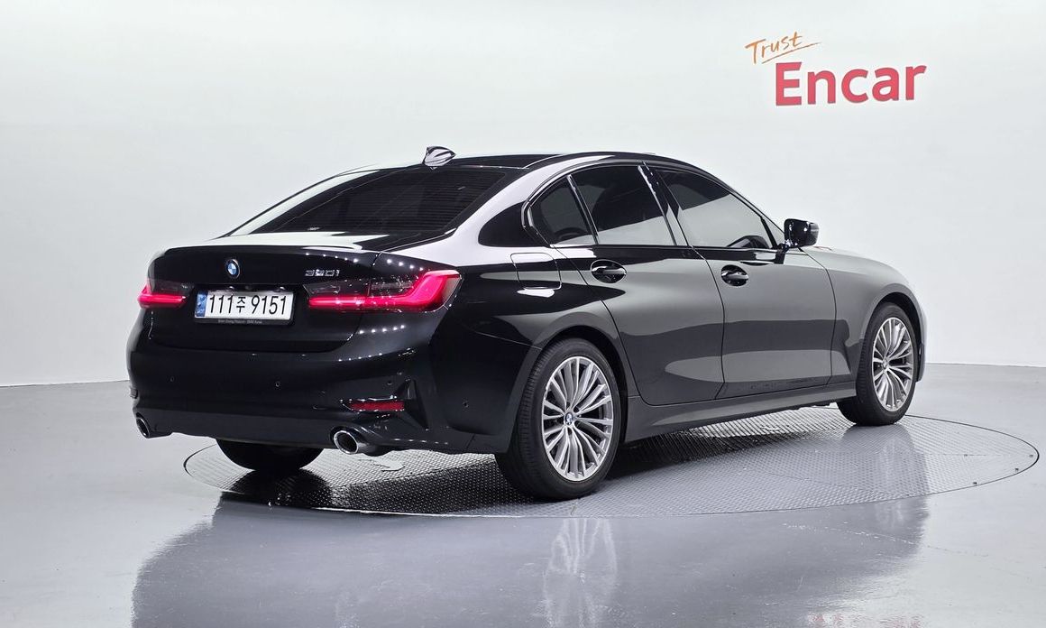 BMW 3-Series 2021