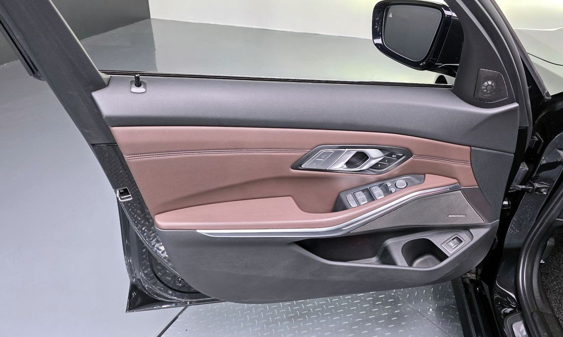 BMW 3-Series 2021