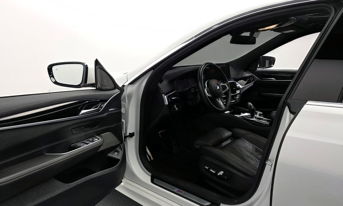 BMW Gran Turismo 2023