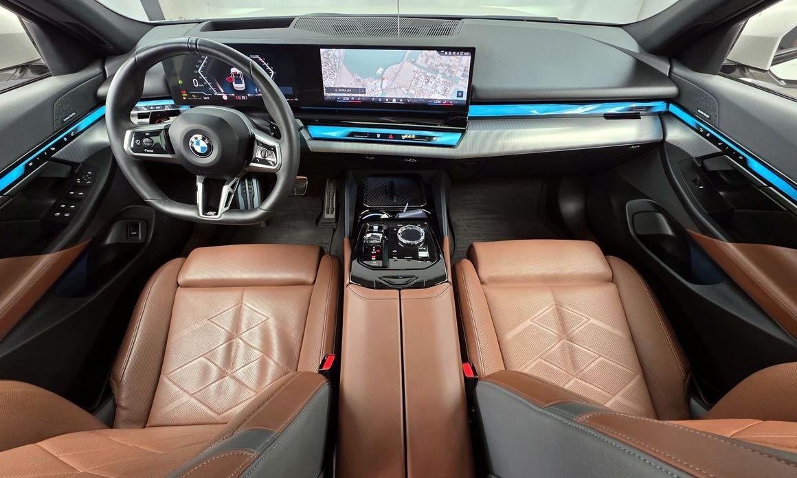 BMW 5-Series 2024