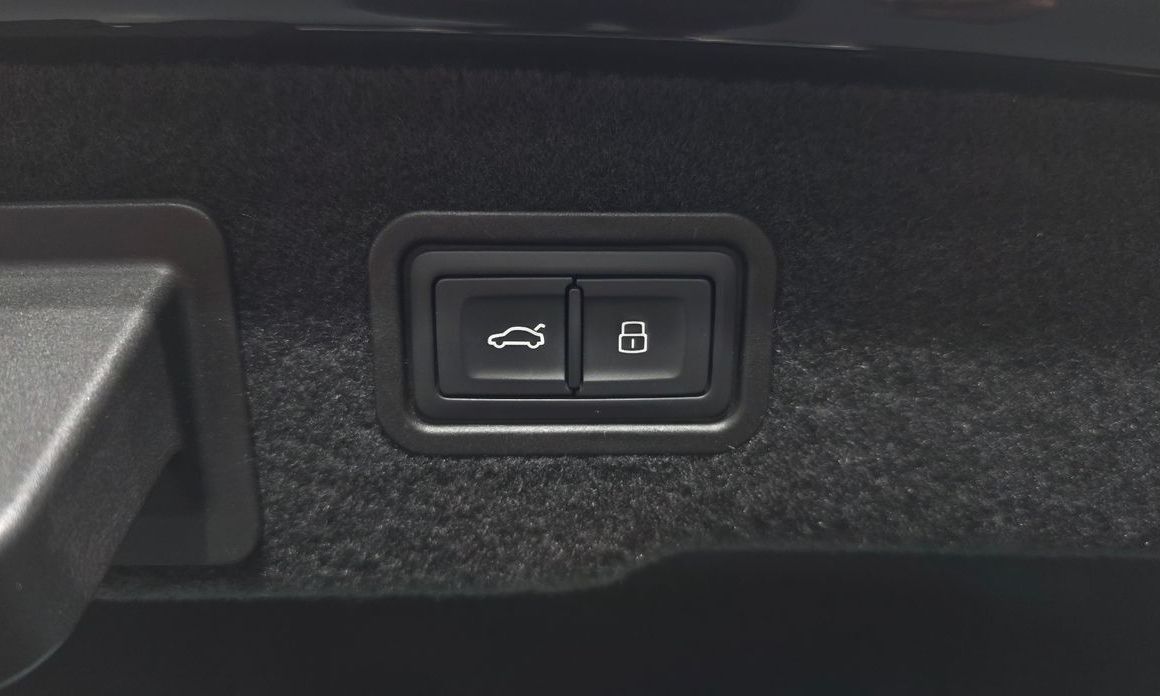 Audi A8 2021