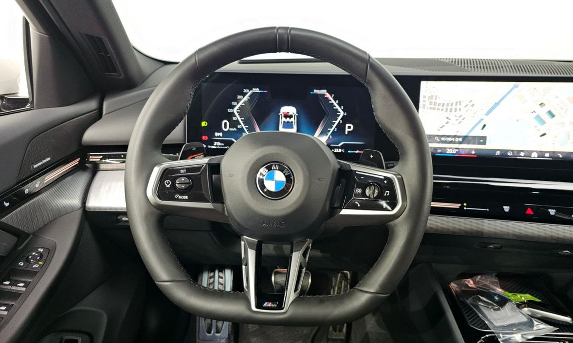 BMW 5-Series 2024