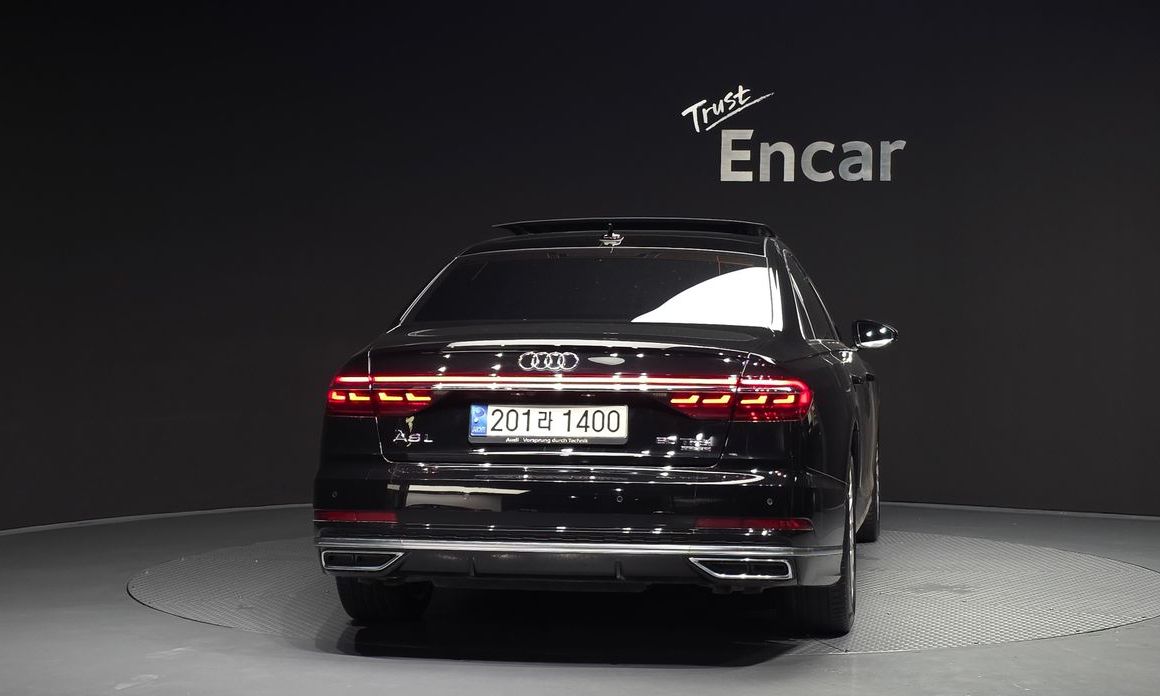 Audi A8 2021
