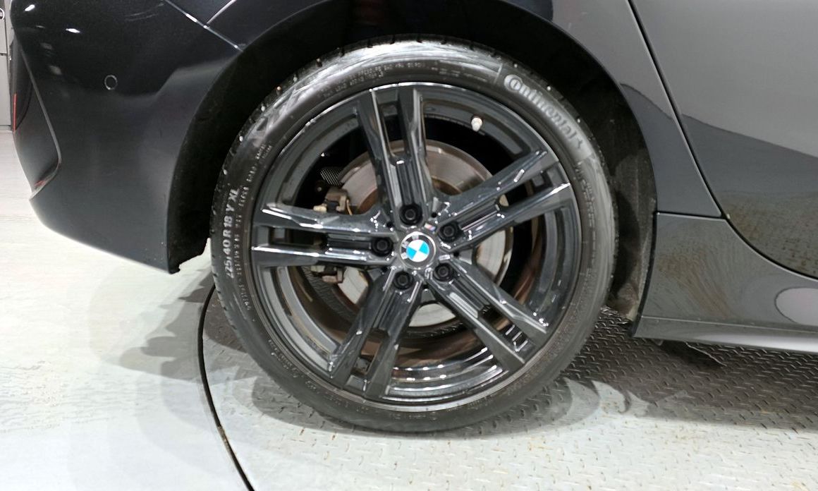 BMW 1-Series 2024