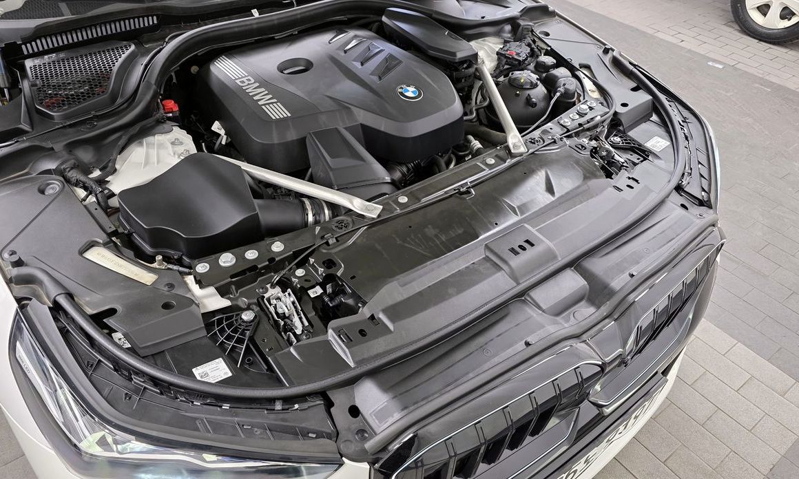 BMW 5-Series 2024