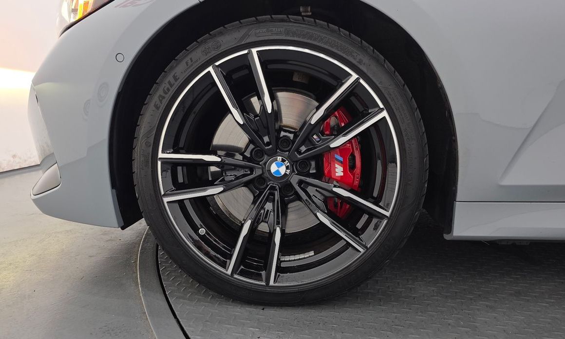 BMW 3-Series 2025