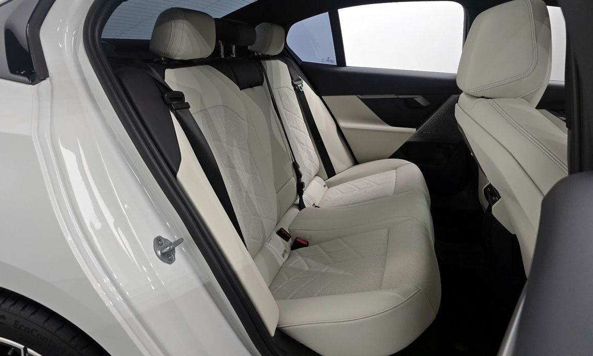 BMW 5-Series 2025