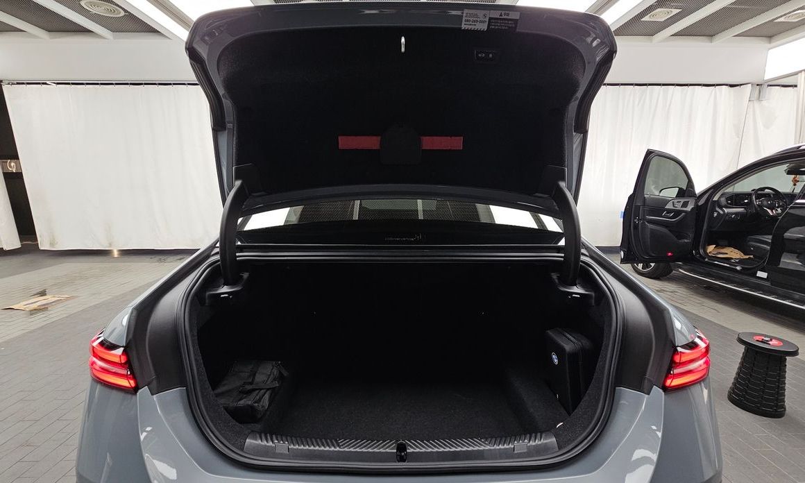 BMW 5-Series 2024