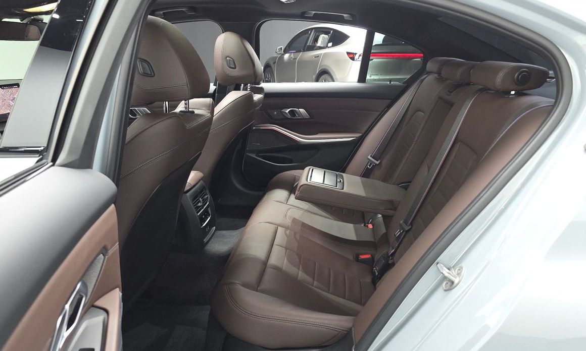 BMW 3-Series 2025