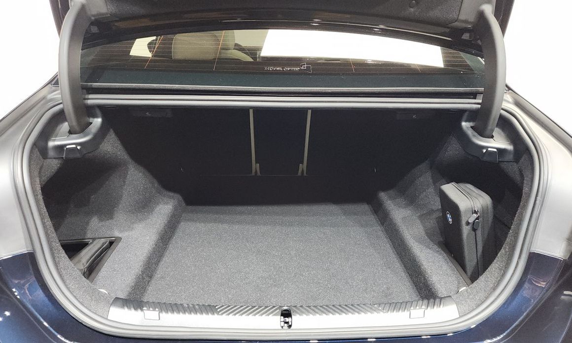 BMW 5-Series 2024