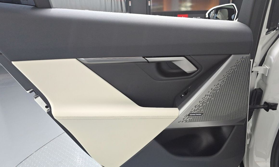 BMW 5-Series 2025