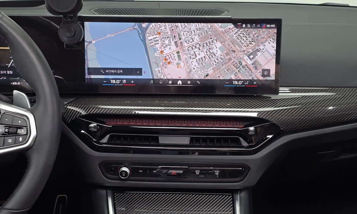 BMW 3-Series 2025
