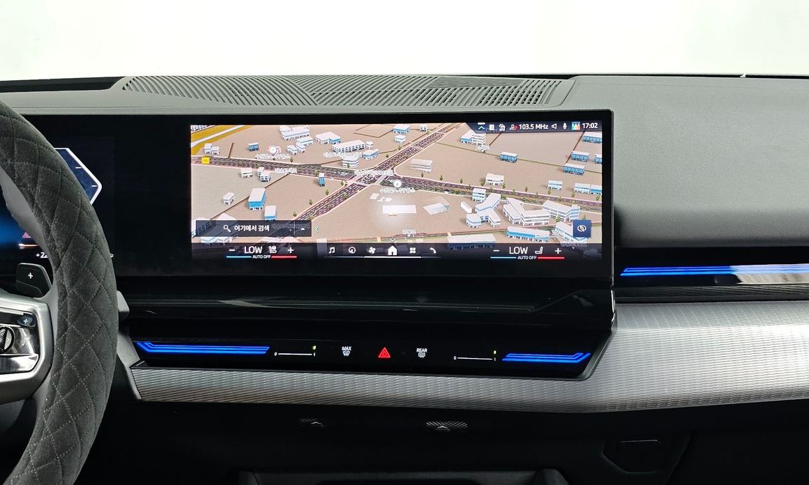 BMW 5-Series 2024