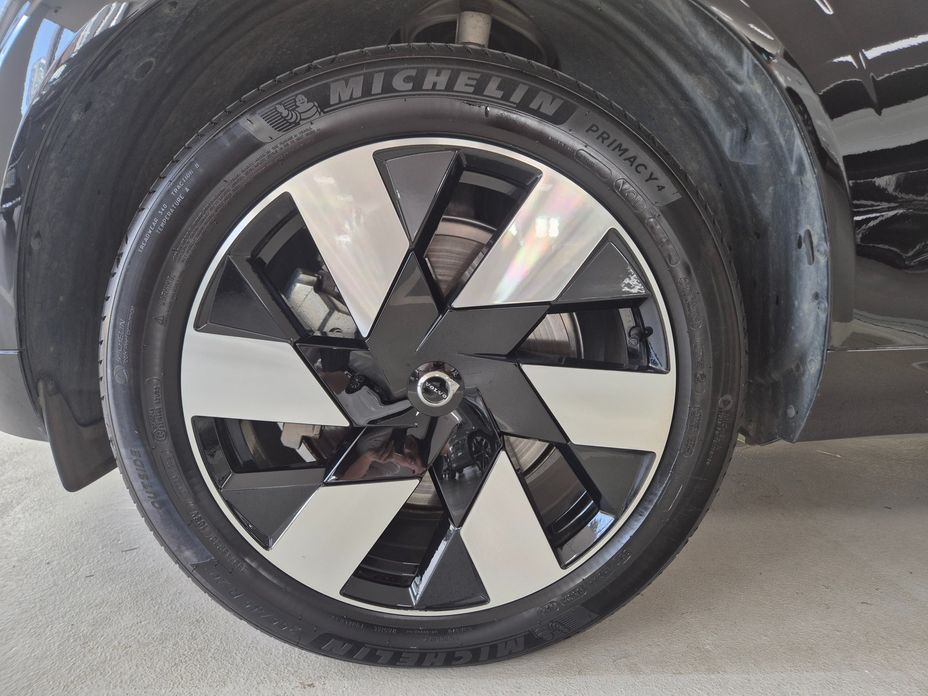 Volvo XC60 2025