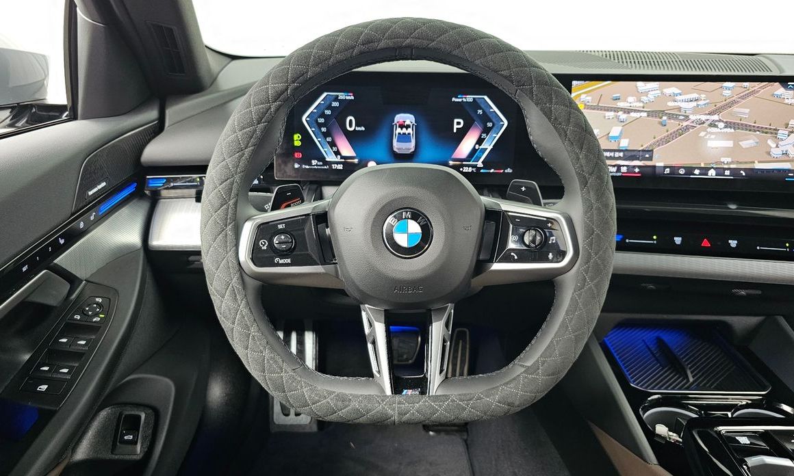 BMW 5-Series 2024