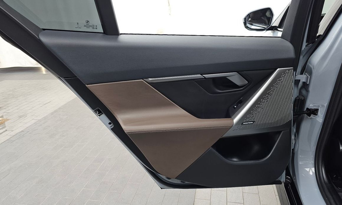 BMW 5-Series 2024