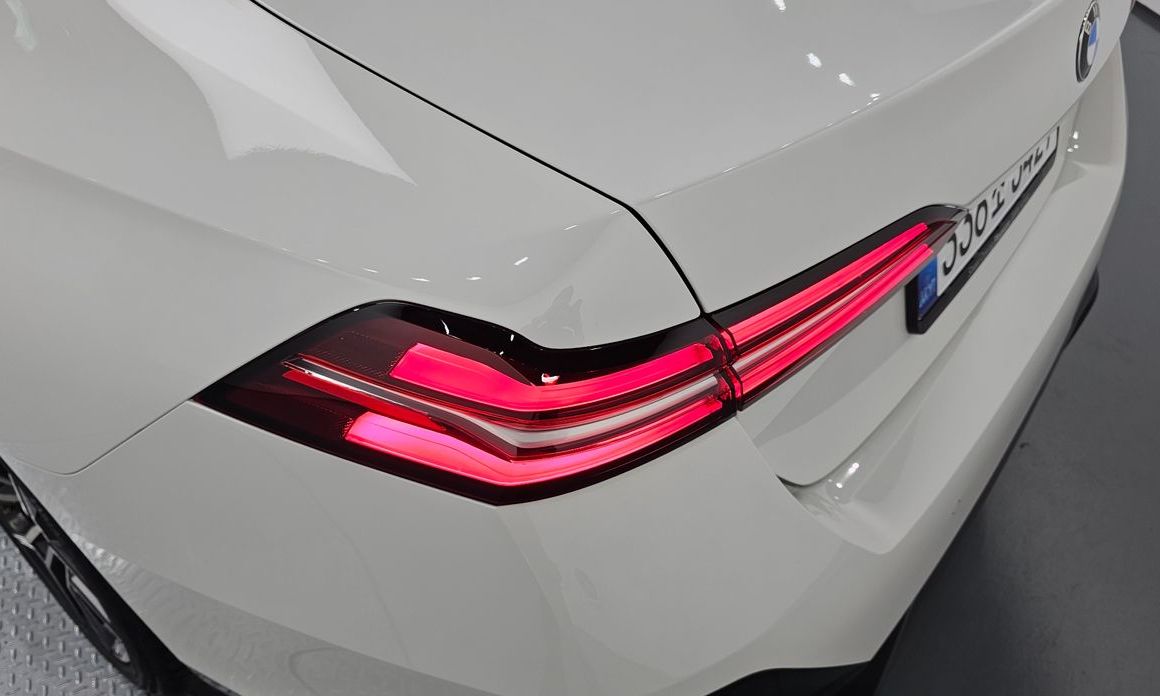 BMW 5-Series 2025