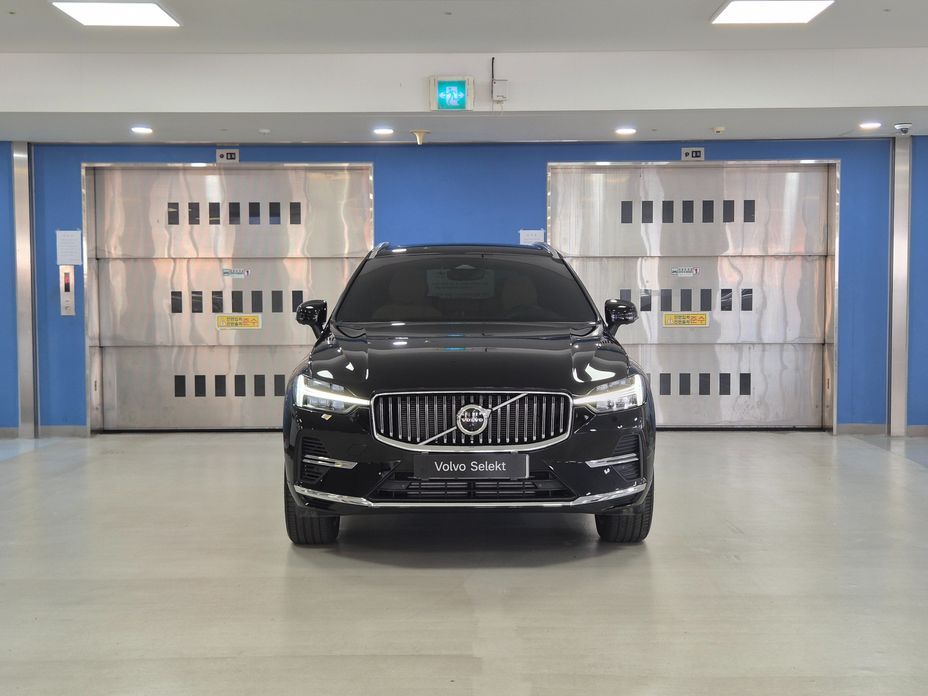 Volvo XC60 2025