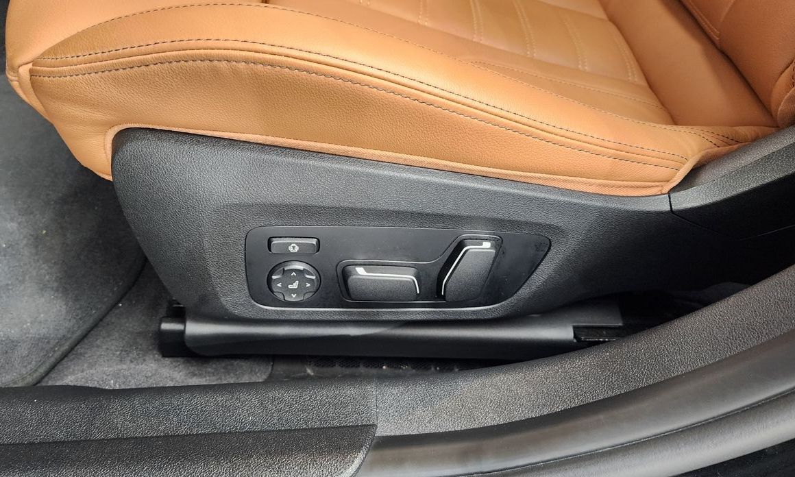 BMW 3-Series 2024