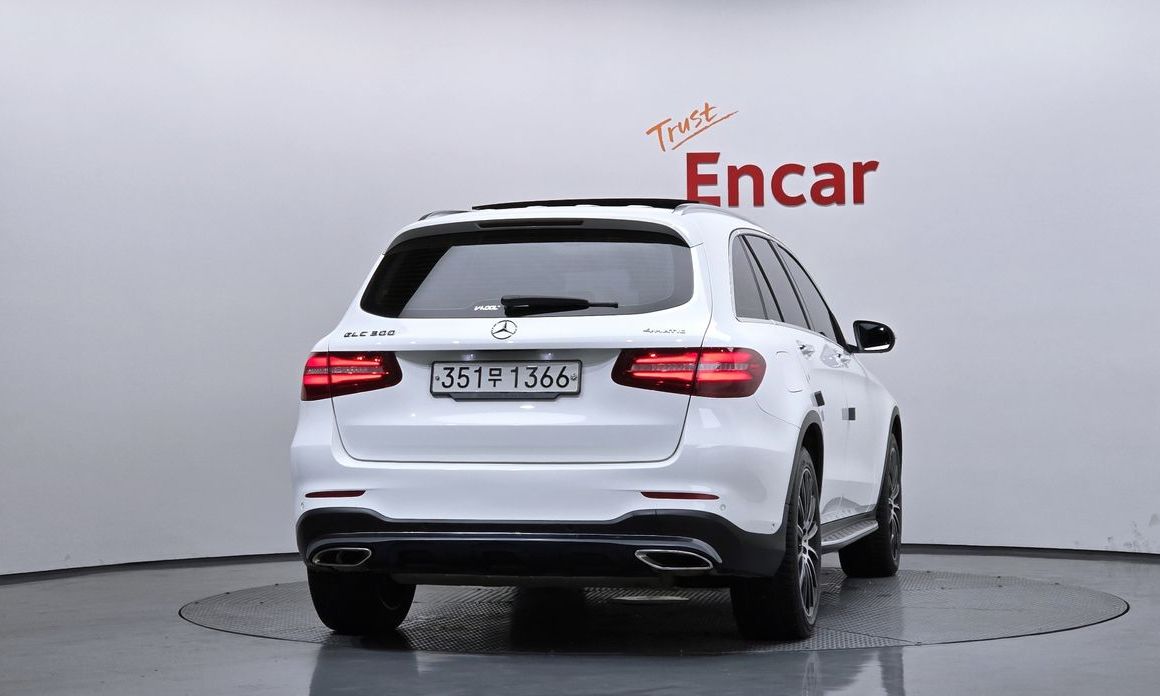 Mercedes-Benz GLC-Class 2019