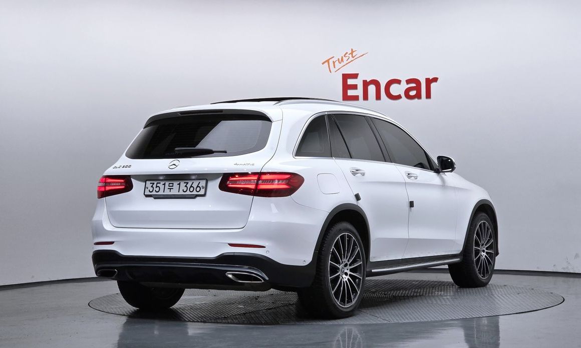 Mercedes-Benz GLC-Class 2019