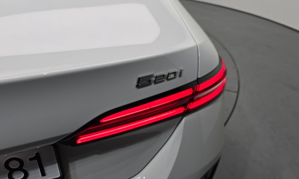 BMW 5-Series 2026