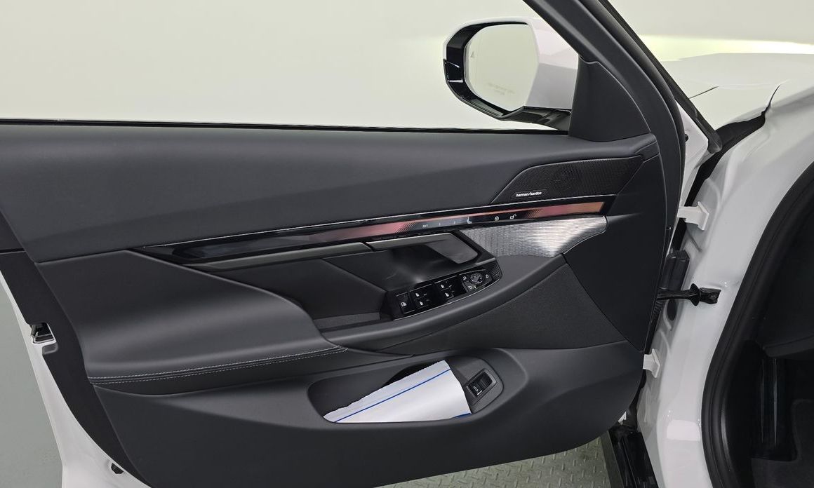 BMW 5-Series 2026