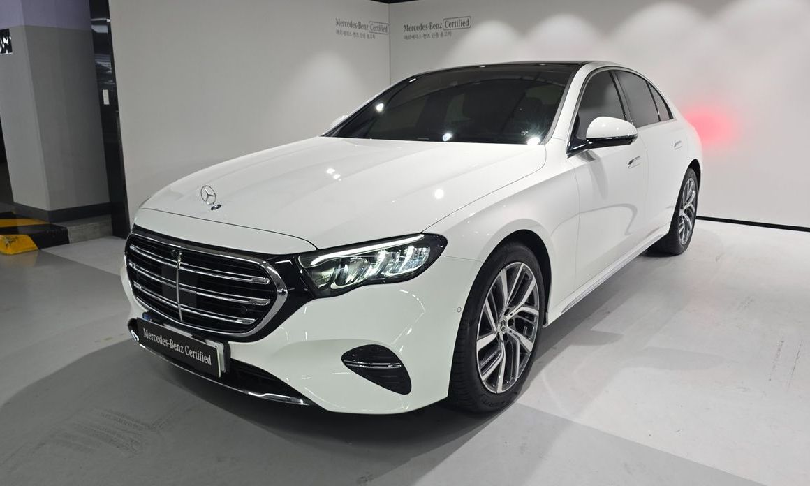 Mercedes-Benz E-Class 2025
