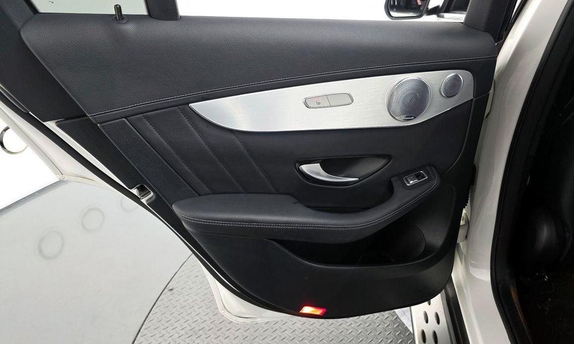 Mercedes-Benz GLC-Class 2019