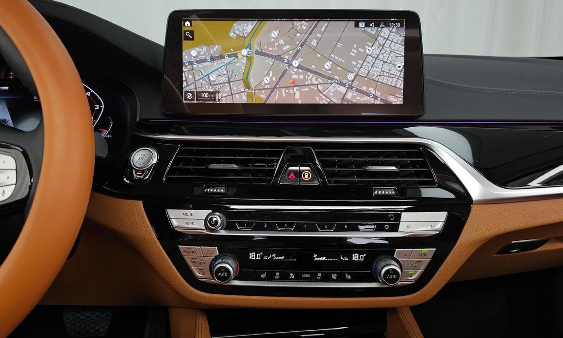 BMW 5-Series 2022