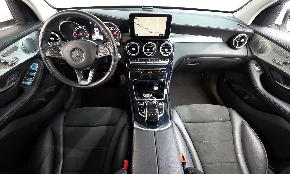 Mercedes-Benz GLC-Class 2019