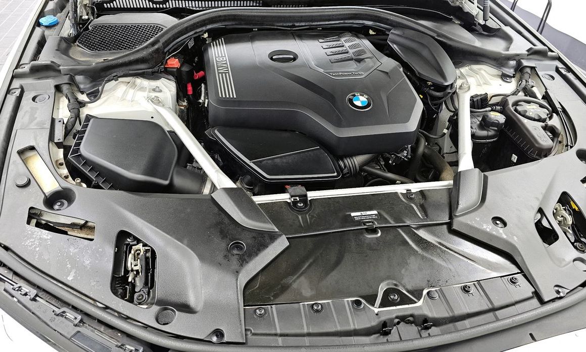 BMW 5-Series 2022