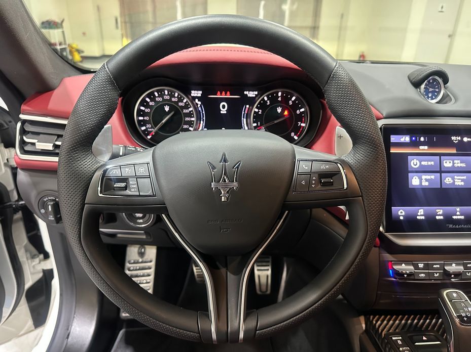 Maserati Ghibli 2023