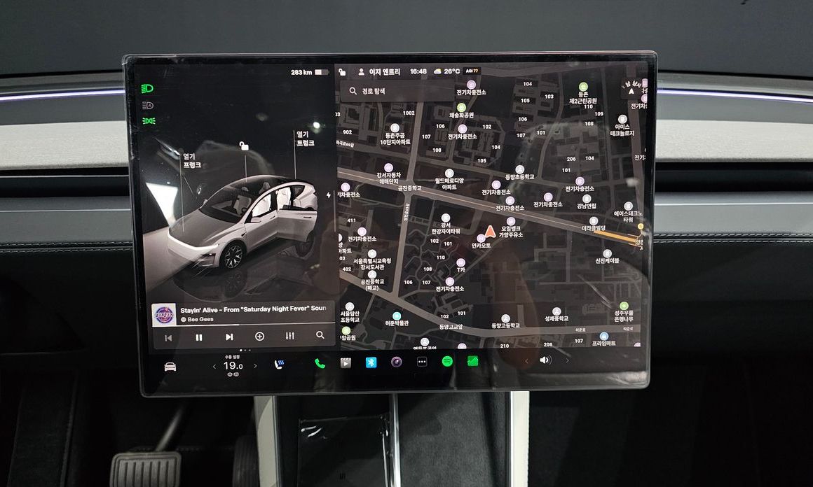 Tesla Model Y 2026