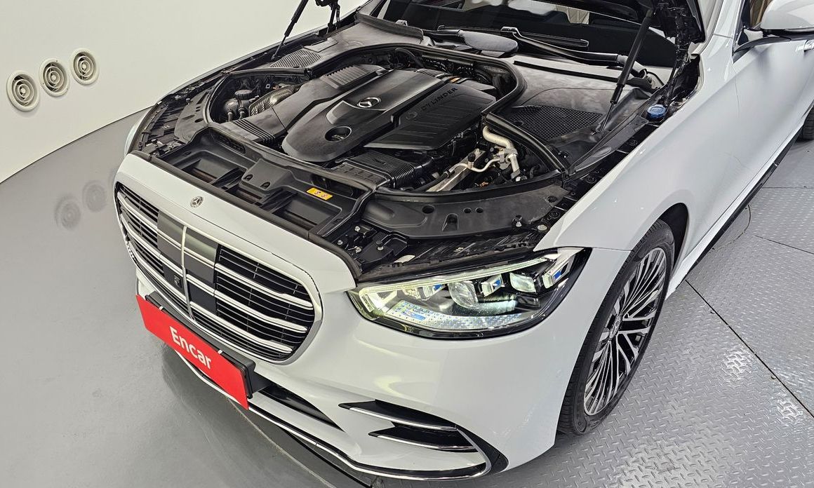 Mercedes-Benz S-Class 2021
