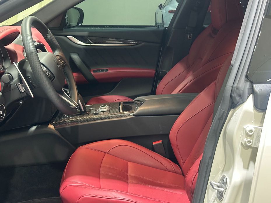 Maserati Ghibli 2023
