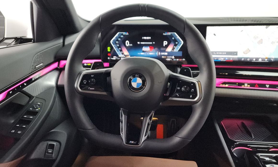 BMW 5-Series 2025