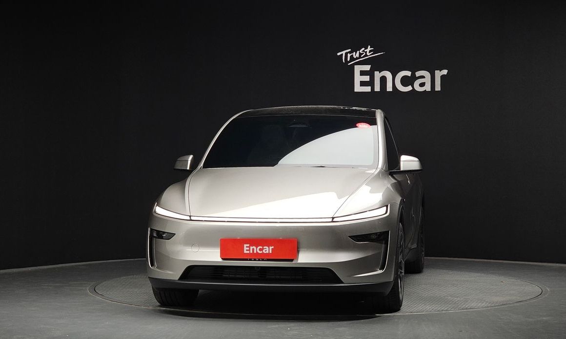 Tesla Model Y 2026