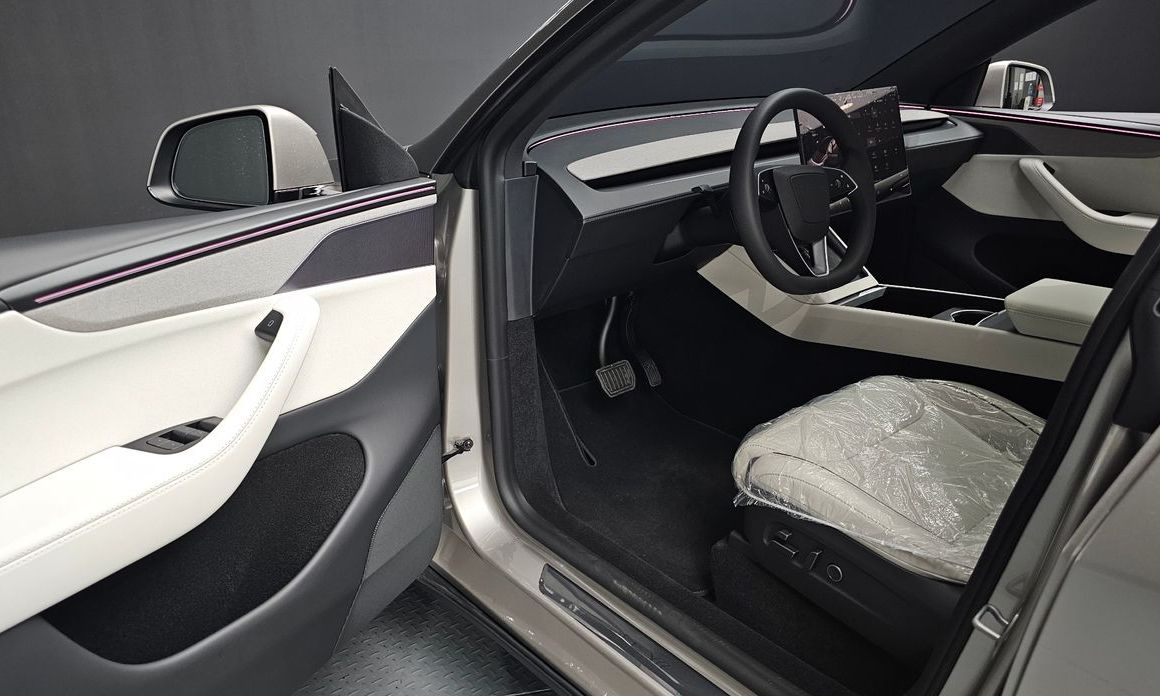 Tesla Model Y 2026