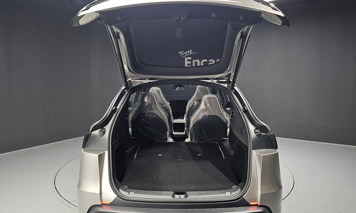 Tesla Model Y 2026