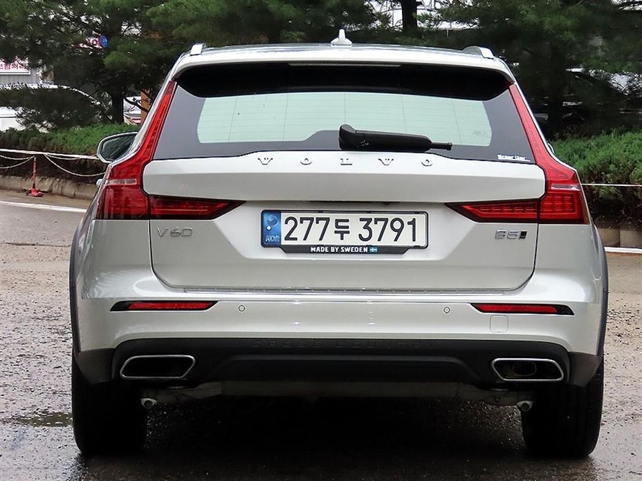 Volvo V60 2022