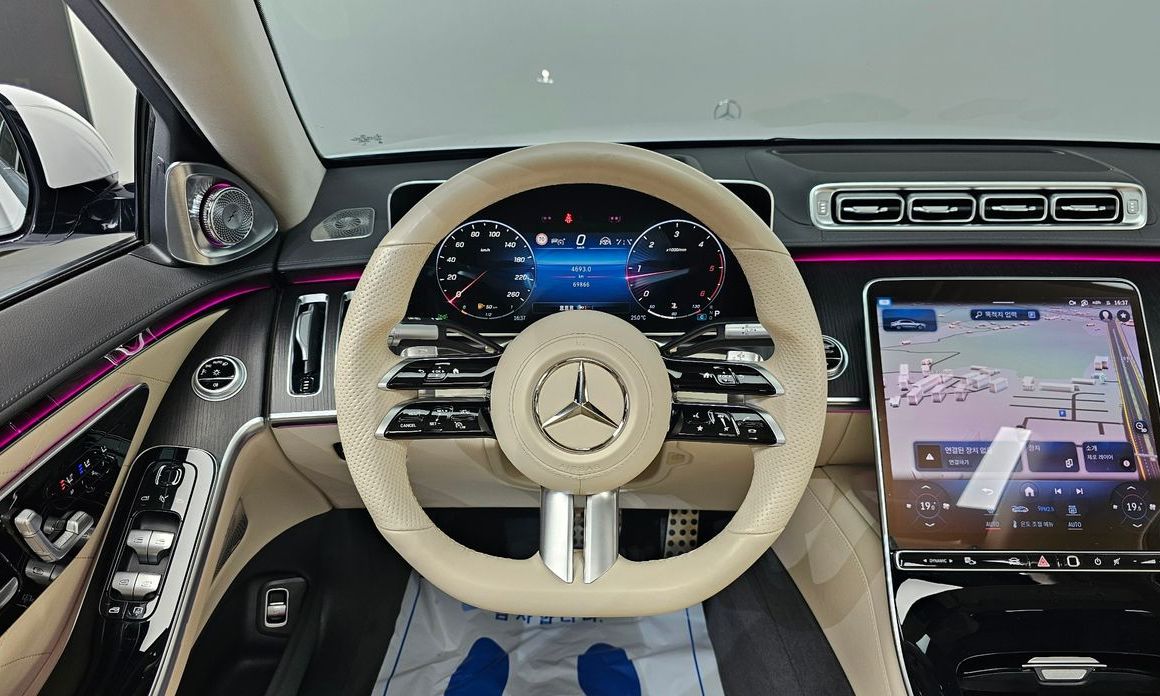 Mercedes-Benz S-Class 2021