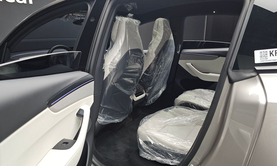 Tesla Model Y 2026