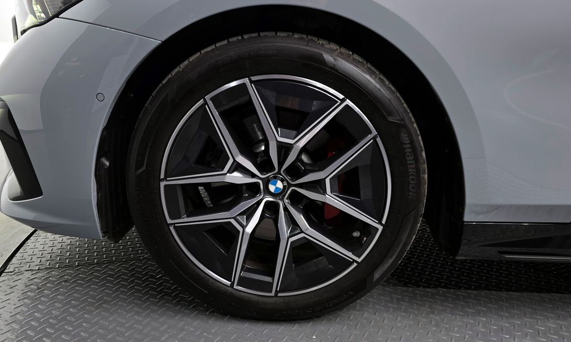 BMW 5-Series 2026