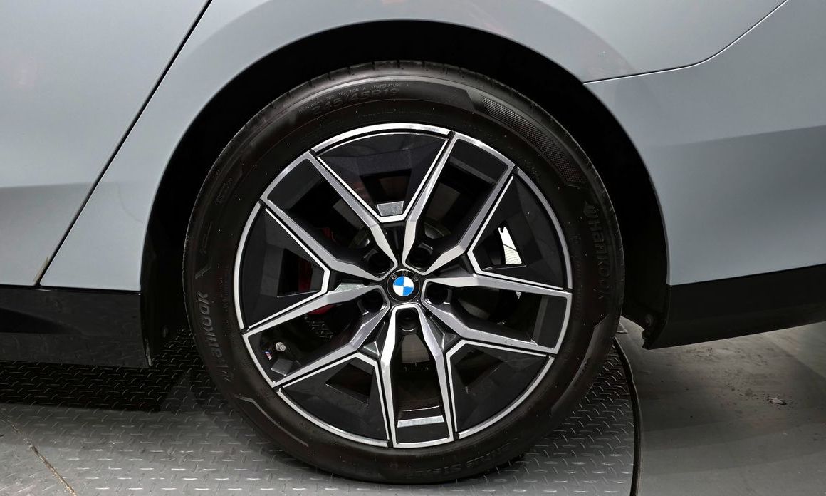 BMW 5-Series 2026