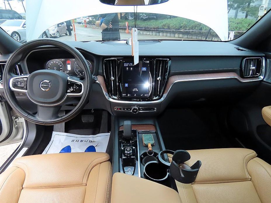 Volvo V60 2022